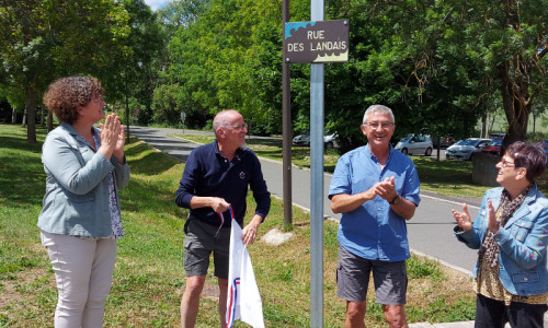 Inauguration de la plaque au nom des landais